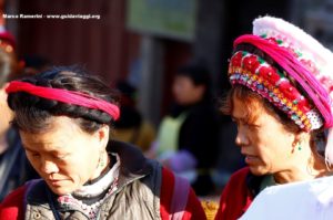 Femmes au marché de Zhoucheng, Yunnan, Chine. Auteur et Copyright Marco Ramerini